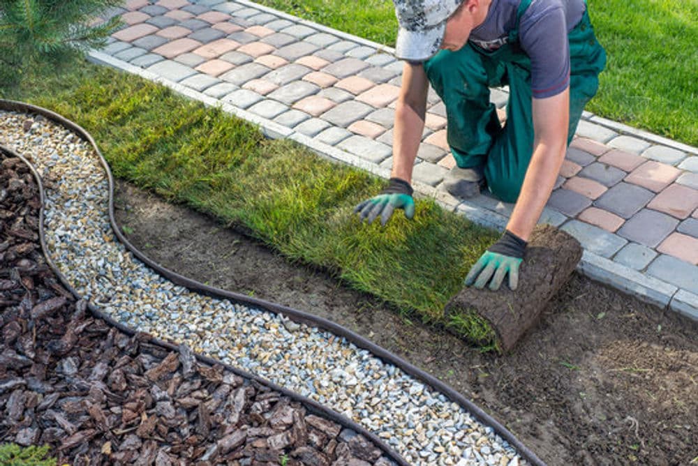About Custom 1 Concrete & Landscaping